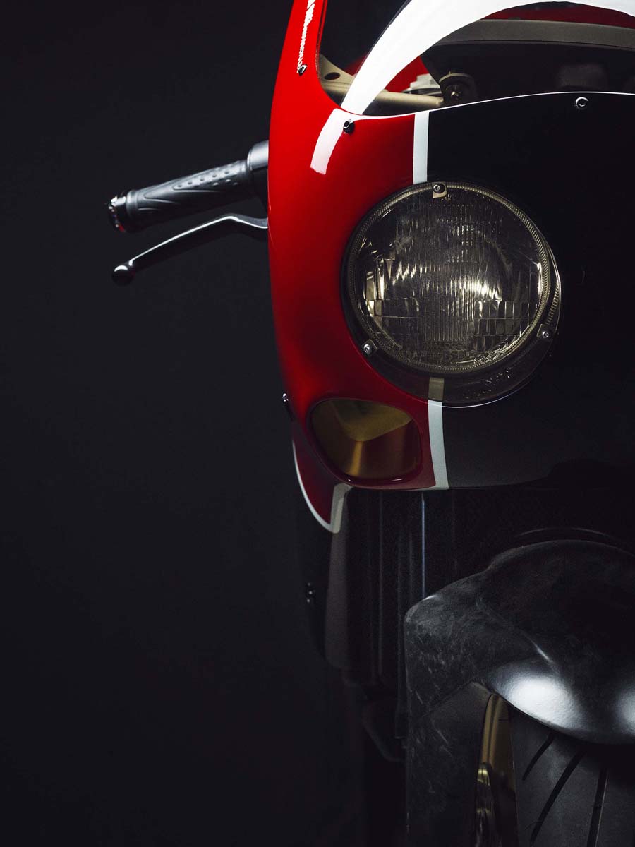 clear carbon and components US contract carbon fiber manufacuturer