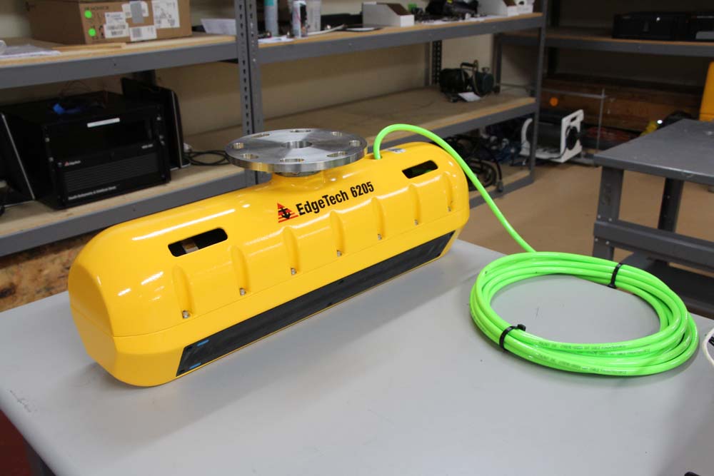 clear carbon and components US contract carbon fiber manufacuturer