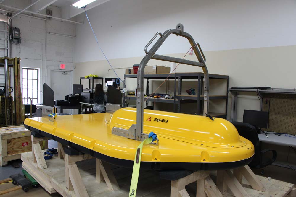 Towed-array-enclosure.jpg clear carbon and components US contract carbon fiber manufacuturer