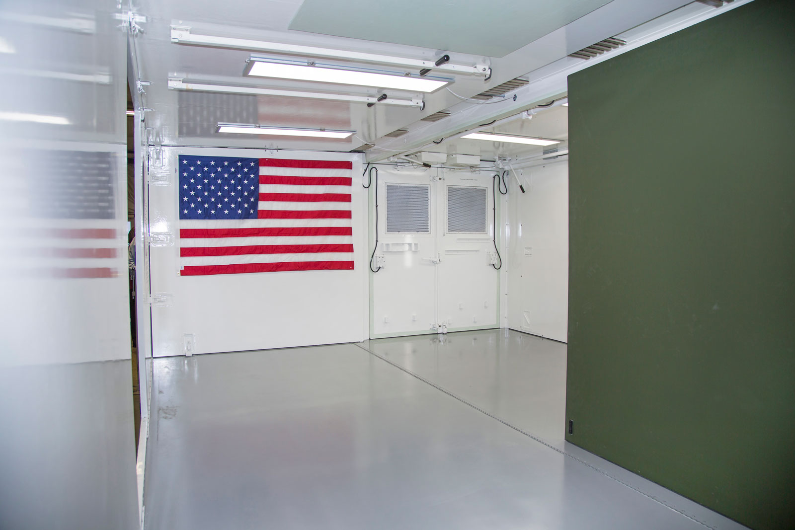 clear carbon and components US contract carbon fiber manufacuturer